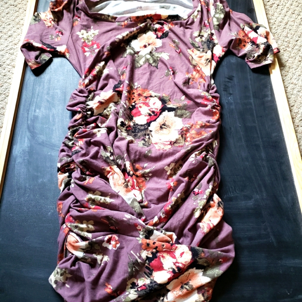 Floral maternity dress